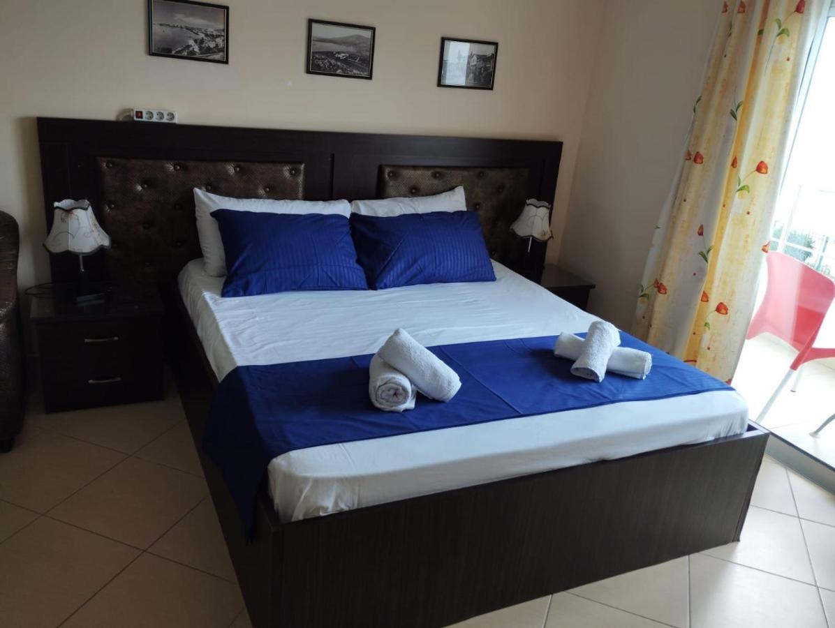 Summer Life Apartments Sarandë Buitenkant foto