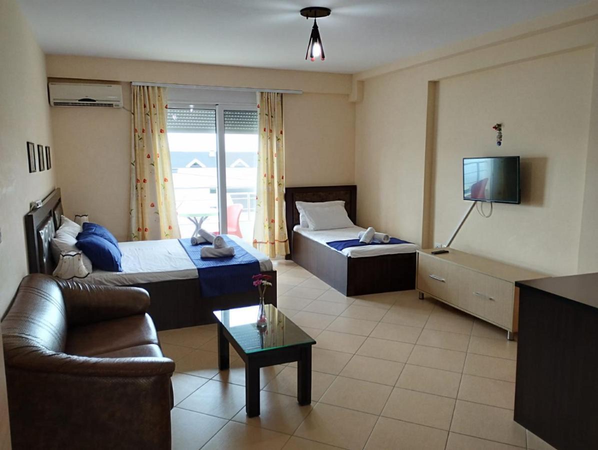 Summer Life Apartments Sarandë Buitenkant foto