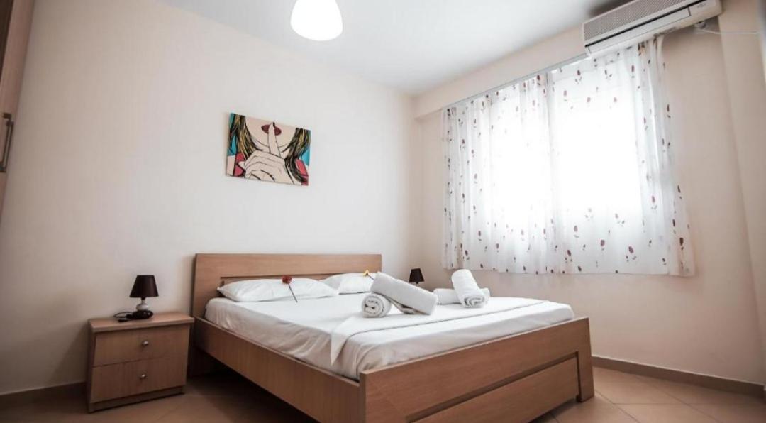 Summer Life Apartments Sarandë Buitenkant foto