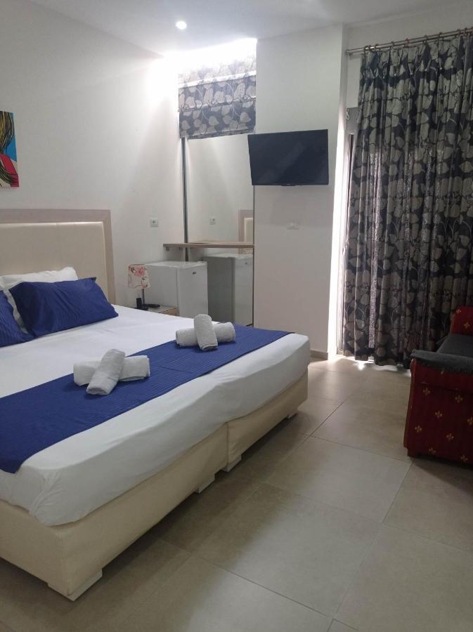 Summer Life Apartments Sarandë Buitenkant foto