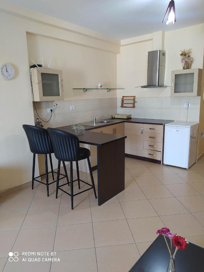 Summer Life Apartments Sarandë Buitenkant foto